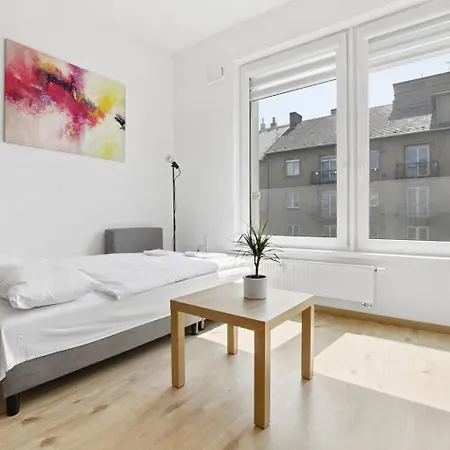 Ag Premiere - Modern With Balcony Near Center Bratislava