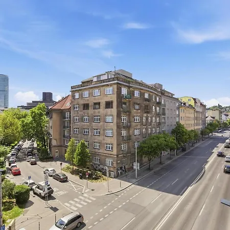 Ag Premiere - Modern With Balcony Near Center Appartement *