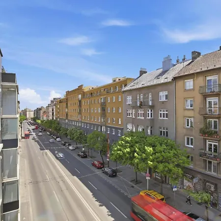 Ag Premiere - Modern With Balcony Near Center * براتسيلافا